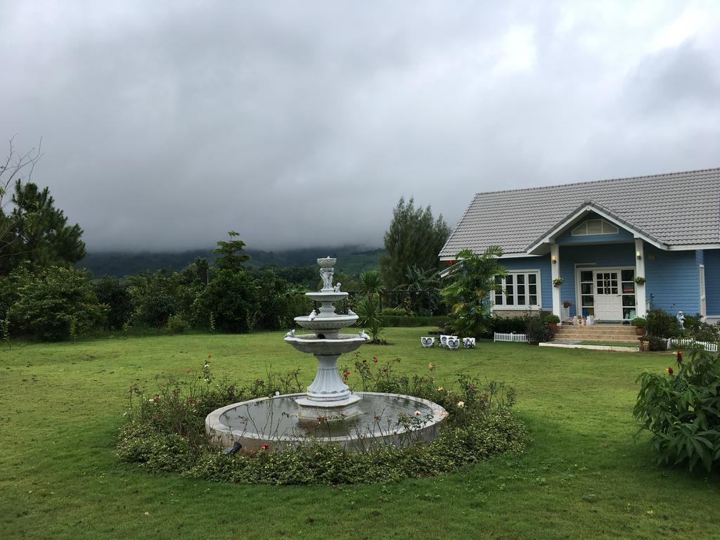 Misty English Cottage Ban Non Na Yao Oda fotoğraf